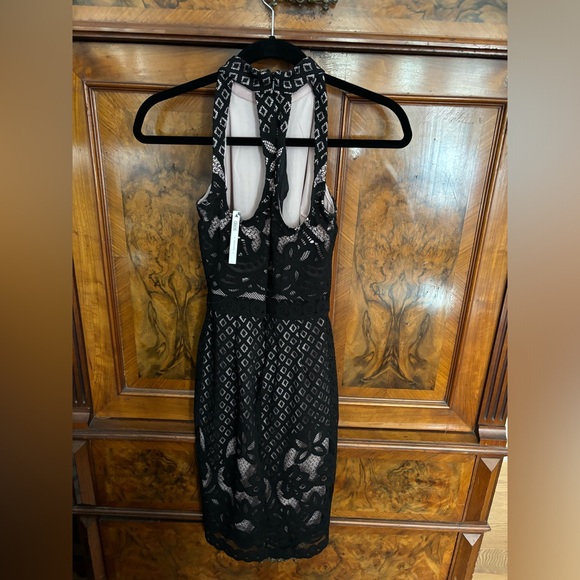 ✨HOST PICK ✨ASOS Petite Black Lace High Neckline Cocktail Dress - Picture 2 of 8
